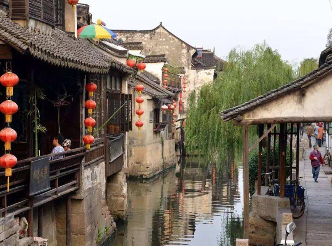“哲学问题480：资本主义社会中金钱的愚化对人权的伤害是什么？-有问必答平台，解答您的疑问”